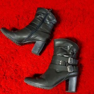 BONGO Black Heel Boots